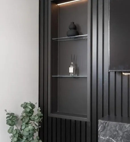 Lägenhet Elegant Midt I