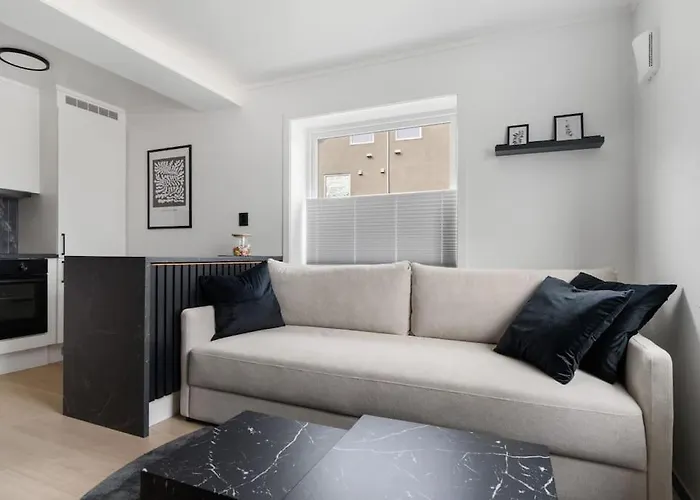 Lägenhet Elegant Midt I